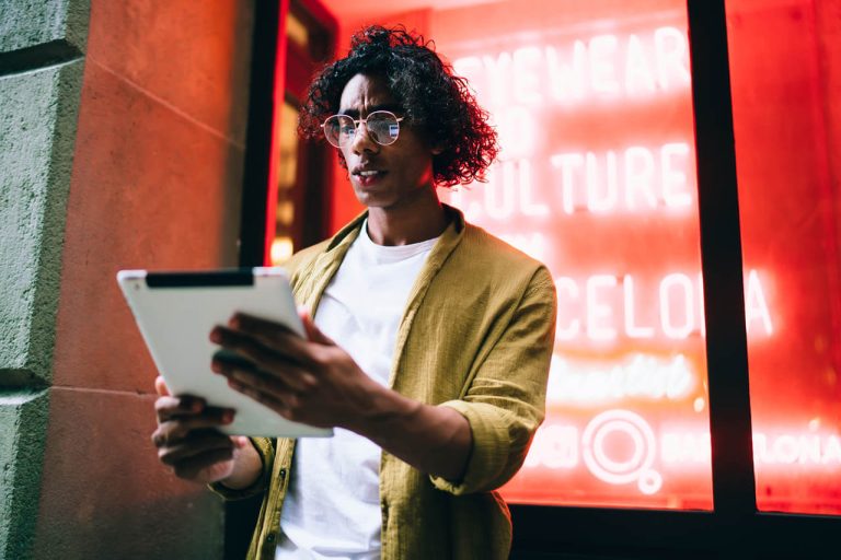 10 Cool Startups that Will Change Your Perspective on Clothes & Fashion